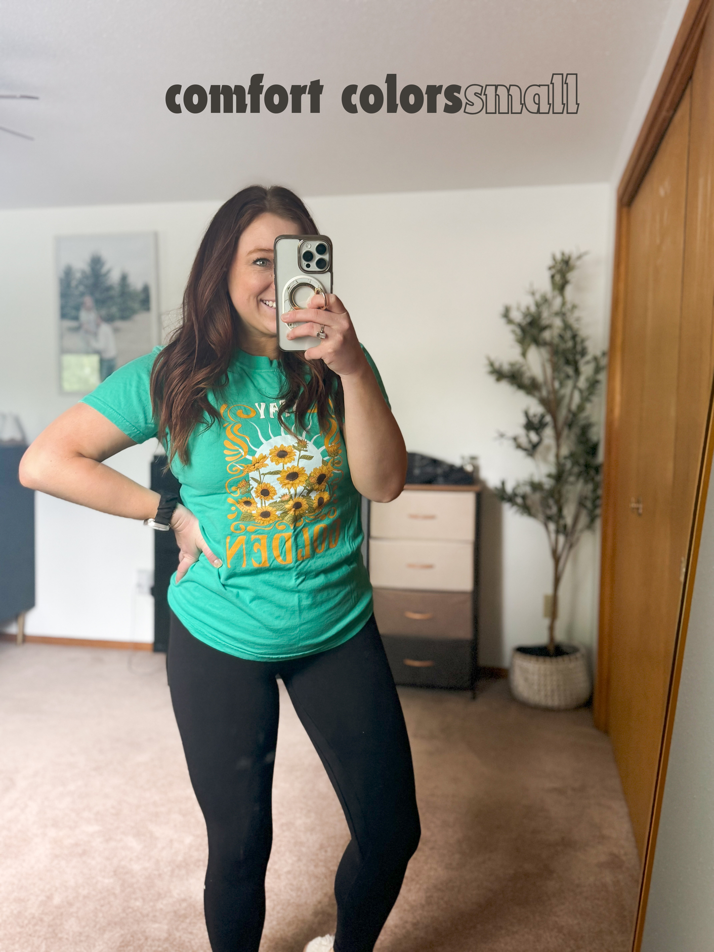 happiness is being a GRANDMA, Soft and Lightweight Tee