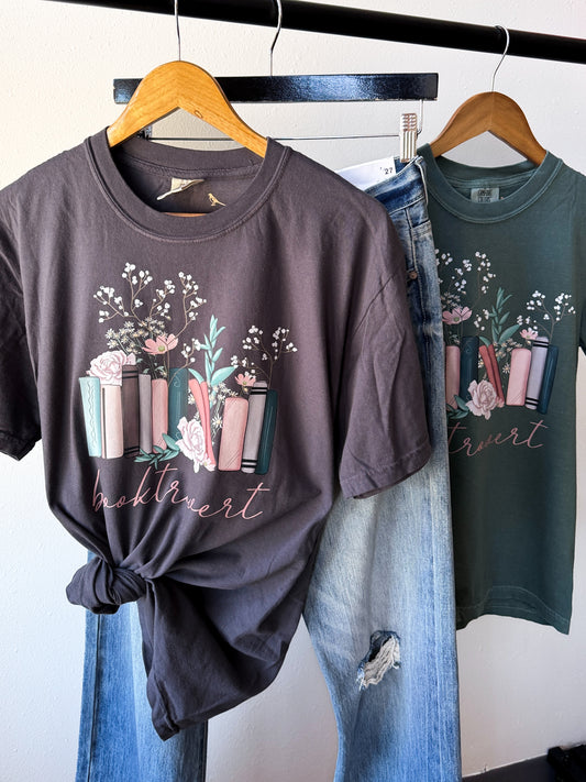 Booktrovert Comfort Colors Tee