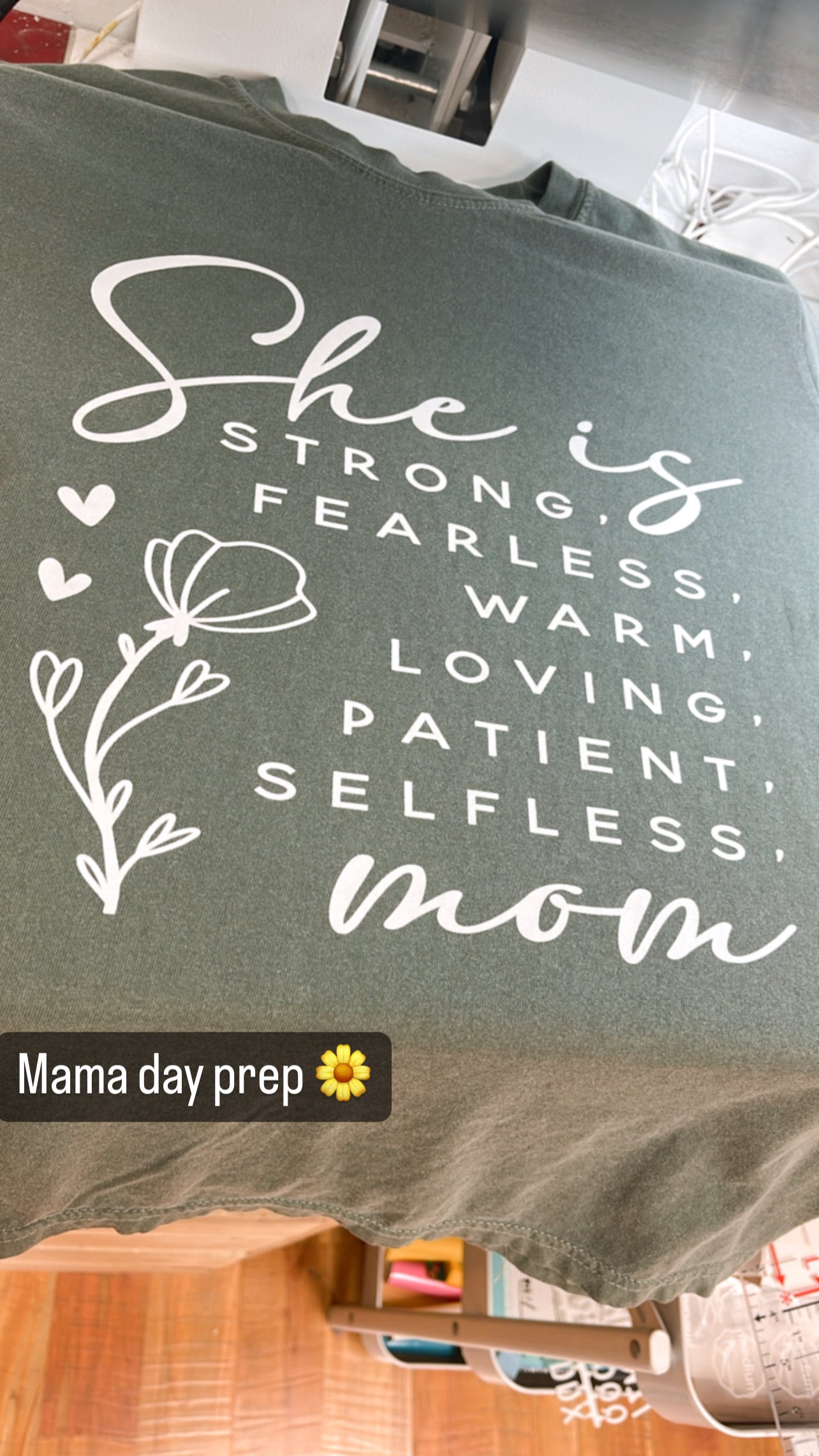 She Is Crewneck | rose