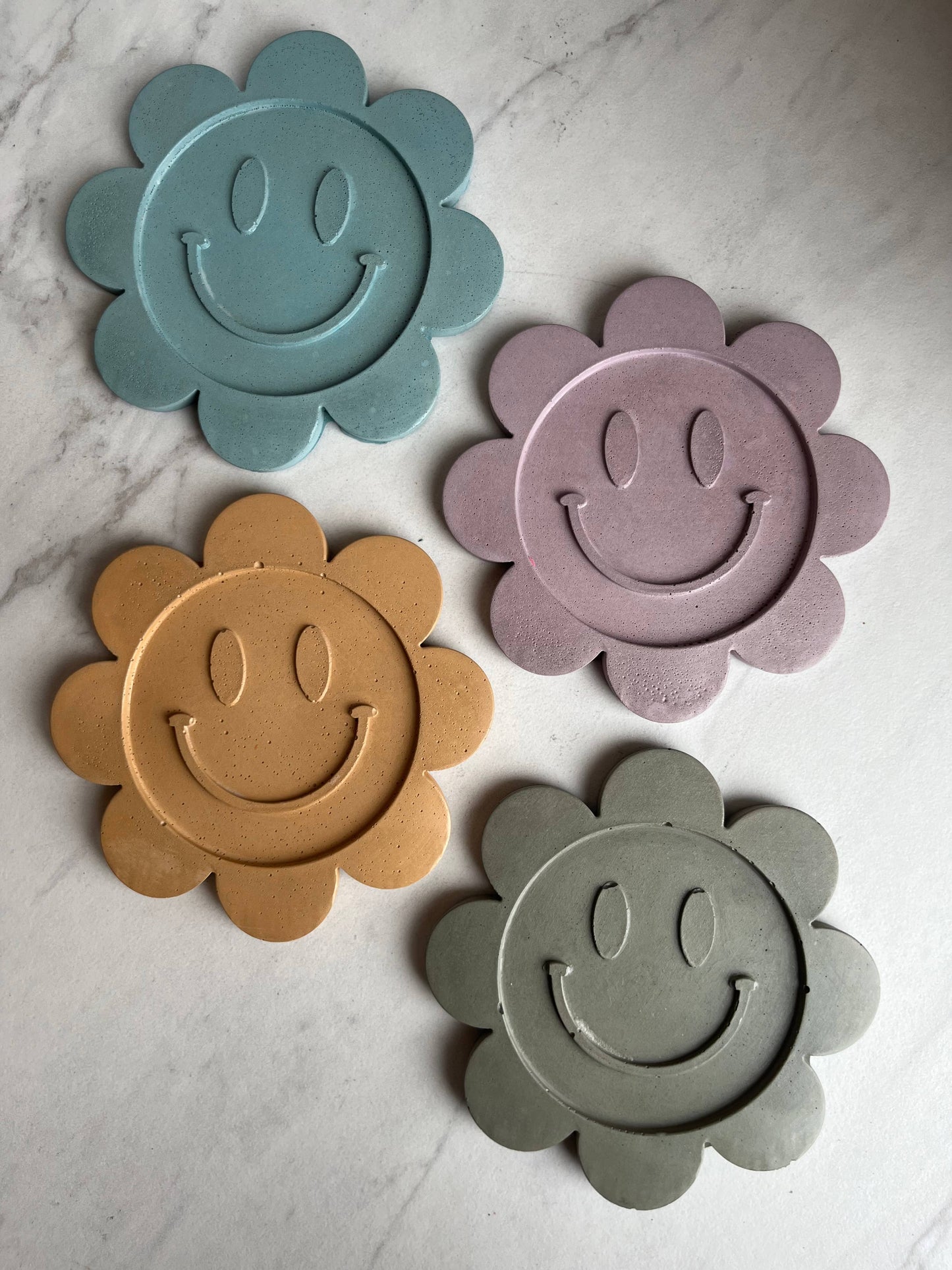 Daisy Concrete Coaster
