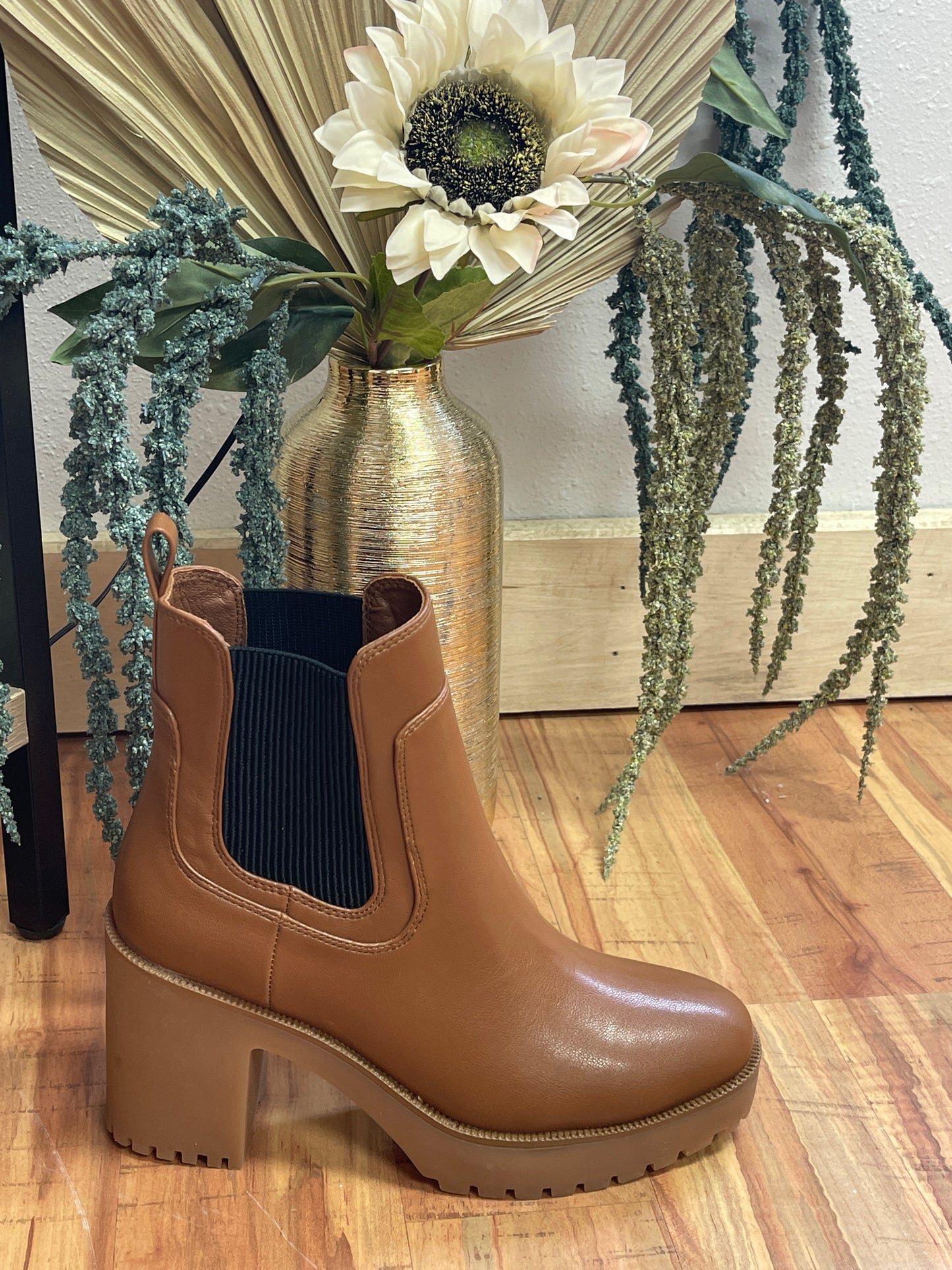 Good Day Camel Booties