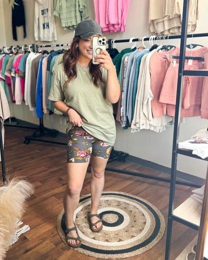 Floral Biker Shorts - POCKETS (S-CURVY)