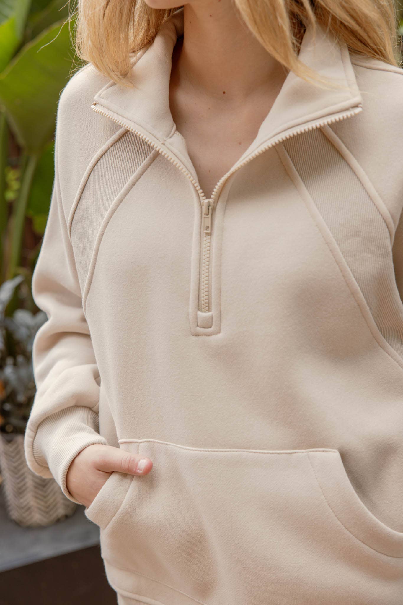 Half Zip Long Sleeve Knit Top w Pocket: Khaki